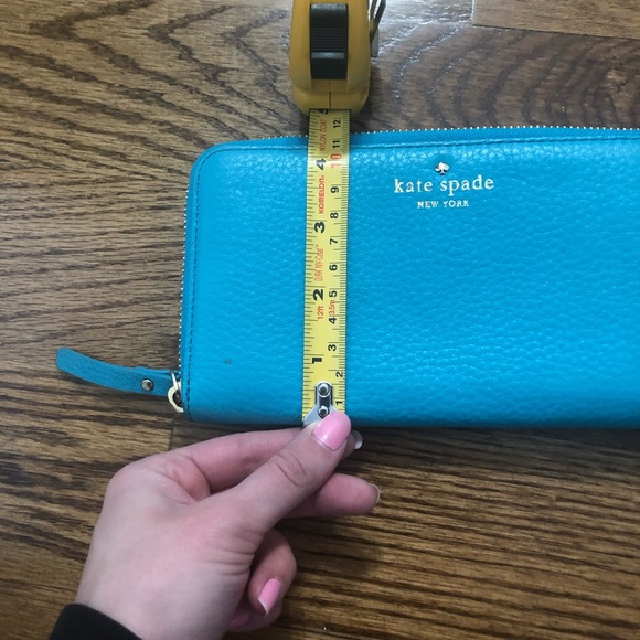 Kate Spade Wallet - Picture 9 of 10